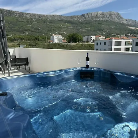 Penthouse Castel Apartament Kaštela