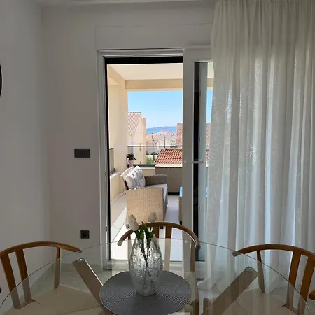 Penthouse Castel Apartment *