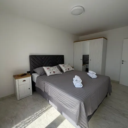 Apartment Penthouse Castel Kastela