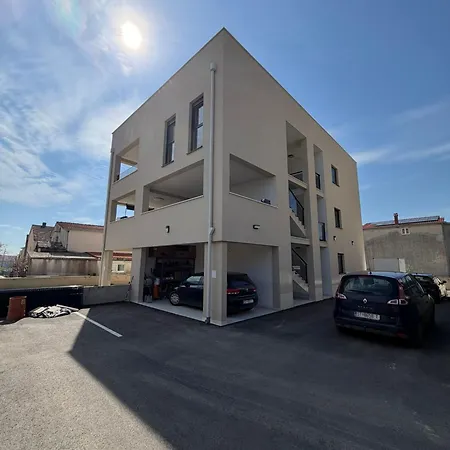 Penthouse Castel Apartment *